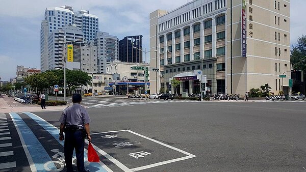 南部地區「萬安42號」演習28日登場,演習期間人車須受警方及民防人員指揮管制。記者林保光/翻攝