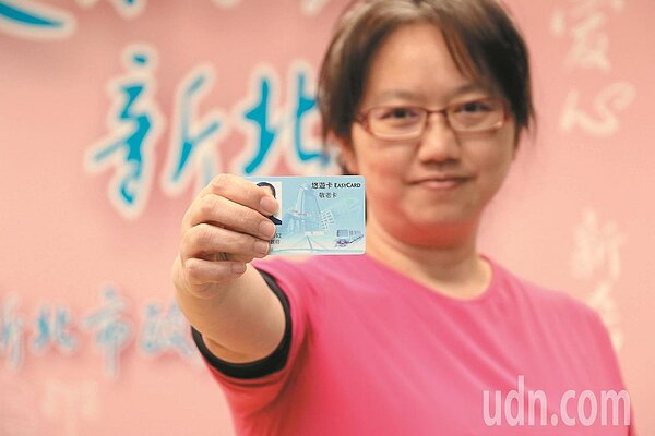 新北市敬老卡6月起可用來搭乘北捷,不只是優惠半價。聯合報資料照片