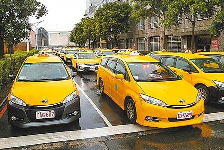 交通部在公路總局網站公告,即日起,7年以上的計程車,可以提出汰舊換新申請。圖/中時報系資料照