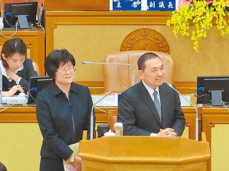 
新北市府行動支付成效不彰，市長侯友宜承諾會檢討，該調整就調整。（葉德正攝）
 