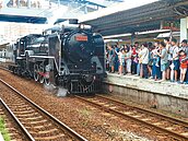 嗚嗚嗚！蒸汽火車國王　進站彰化