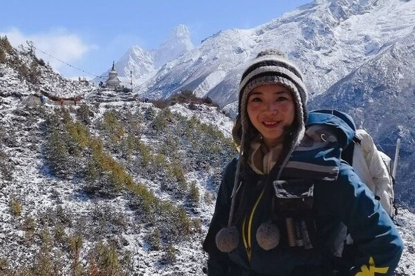 綽號「三條魚」的台灣女性登山家詹喬愉27日完攀全球之巔聖母峰，對她來說，登山不光是一種樂趣，更是一種自我挑戰。 圖擷自詹喬愉臉書