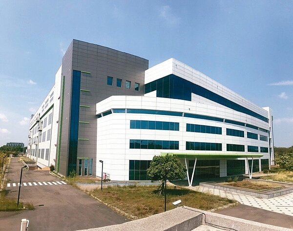 益通光能南科園區萬坪廠房。 圖／第一太平戴維斯提供