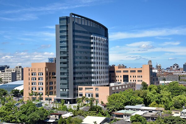 圖為國立台大醫學院附設癌醫中心醫院/台大醫學院附設癌醫中心醫院