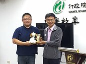 通報「秋行軍蟲」救35億元農產　張先生：我沒那麼偉大