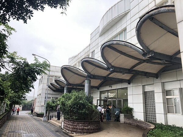 桃園航空貨運園區暨客運園區內的汙水處理廠13年完全未使用，今年4月16日中央無償撥用桃園市府，將可處理鄰近區域生活汙水。記者許政榆／攝影