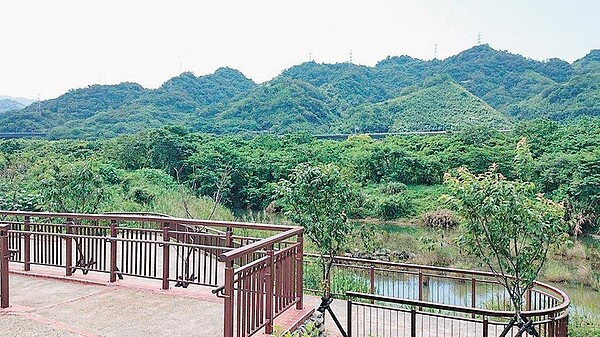 客家文學花園串聯台6線自然景觀與人文風情。(圖/何冠嫻翻攝)