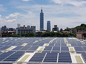 全台首座淨水場加蓋種電　可供610戶一年用電