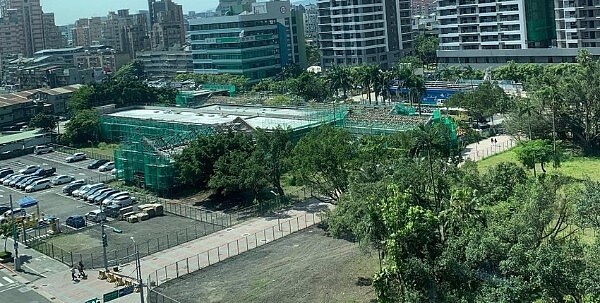 史上總銷規模最大的單一預售案南港「世界明珠」,下半年即將登場,總銷破1,000億元。(圖/蔡惠芳)