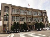 台灣首間家民營公車在基隆　這個市定古蹟是老闆豪宅