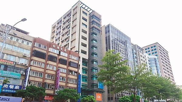 圖為北市蛋黃區的捷運行天宮站公宅。圖/截攝自北市府網站