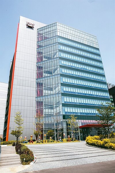 台中三大工業園區,吸引台中許多首購及換屋民眾到園區周邊購屋。圖為台積電中科15廠大樓。 圖/聯合報系資料照片