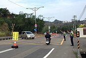 清明掃墓漸現車潮　高雄警今起制墓園交通