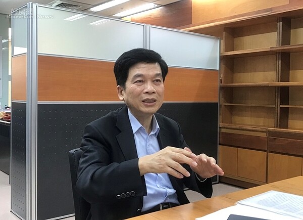 台北市都發局長黃景茂表示,他在台中市府時期,因為非常要求工程品質,幫助台中市拿下15座公共工程金質獎紀錄。李彥穎攝