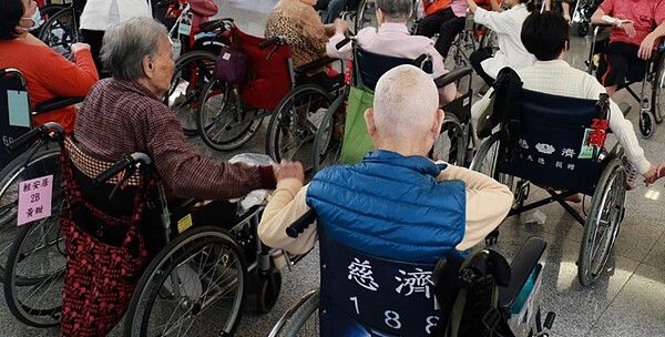 搶購失能險切記三要二不原則。（圖／中國時報資料照片）