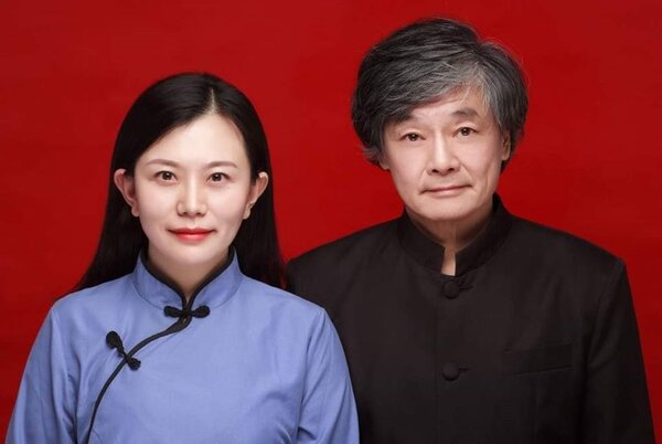 72歲著名建築師夏鑄九與32歲大陸電腦博士于上清，2月在大陸南京成婚。圖／取自呂欽文臉書