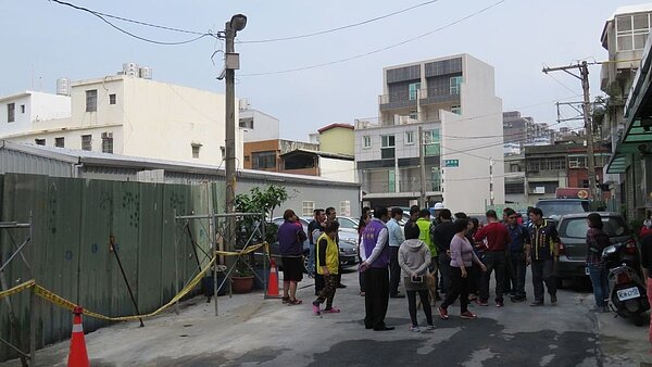 桃園市府建管處會勘一處建案。圖／聯合報系資料照片