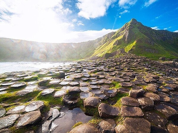 北愛爾蘭「巨人堤道」情境圖。圖/易遊網提供