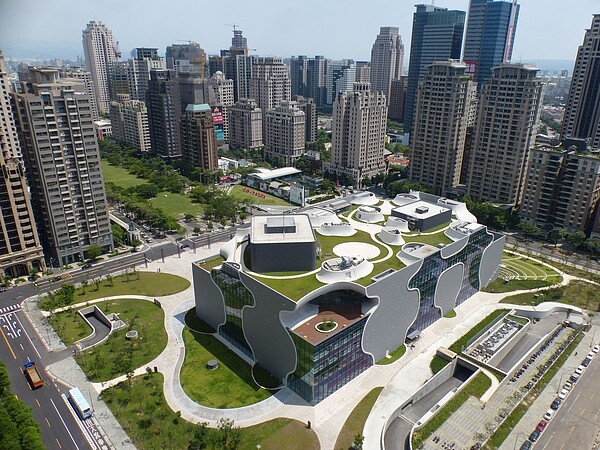大台中房市交易動態資訊平台發佈今年4月大台中房市分析月報顯示,七期所在的西屯區買賣棟數逾千棟,位居買賣移轉熱區首位。記者趙容萱/攝影