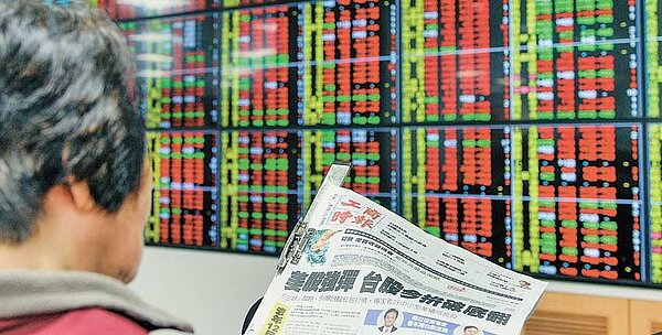 法人預期，生技產業具有高殖利率、高成長和具藥證、授權等「高、富、帥」股，將成主流。（中時）