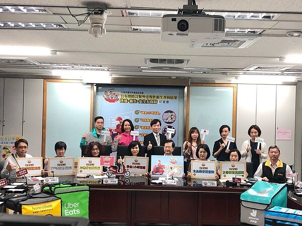 北市衛生局今天公布3月針對北市Uber Eats、honestbee等6大網路外送平台及與外送平台合作的餐飲業者進行專案稽查的結果。 圖/北市衛生局提供