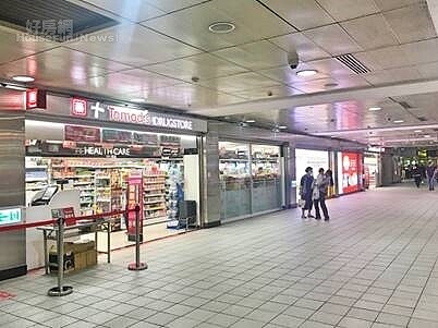 看準國內消費者愛逛藥妝店，日系藥妝店Tomod’s又新增捷運西門店。照片Tomod’s提供