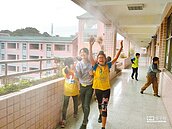 屋頂多元降溫　新北近200校申請