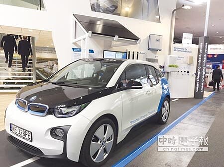 自駕車是未來產業趨勢,專家建議分散區域布局有助降低風險,並留意進場時機點。圖/本報資料照片