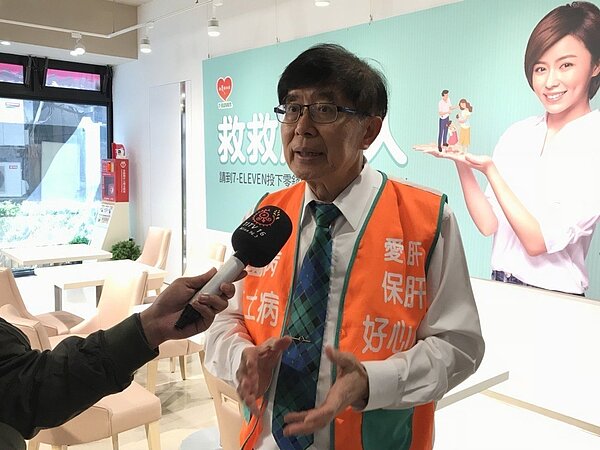 健保署長李伯璋表示,將跟牙科醫學會與醫師公會等單位合作,請求牙科診所在消毒相關器械時要更完整,以免感染疑慮。 記者簡浩正/攝影