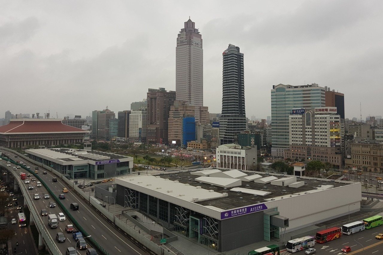 台北雙子星（C1、D1）開發案基地位於台北車站旁、機場捷運兩棟建築上。圖／本報資料照 