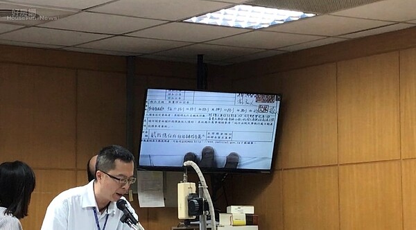 有「最貴停車場」之稱的信義計畫區D3街廓土地法拍案今早執行3拍,最終由元利建設得標。李彥穎攝