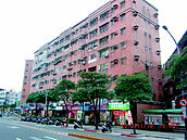 公寓大廈條例修法兒童防墜條款　初審通過