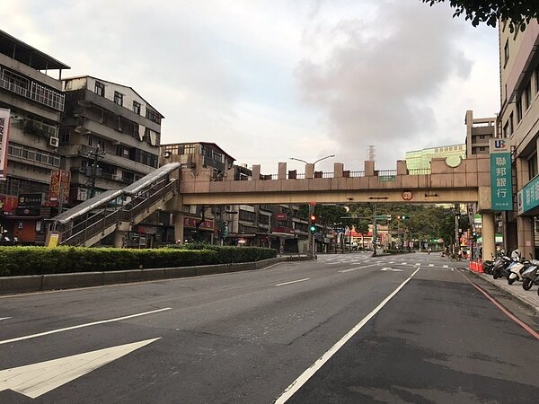 陸橋 (圖/新北工務局)