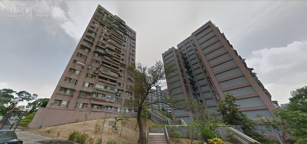 萬寧社區大樓因為屬於地上權國宅，每坪只要17萬就能買到。取自Google Map