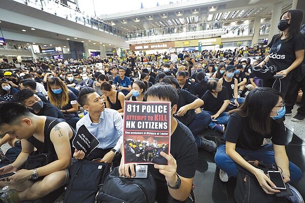 今年香港經濟零成長
