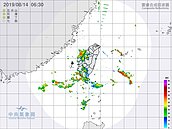 中南部今晨密集閃電　吳德榮：全天慎防劇烈天氣