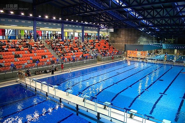 台北市松山運動中心一樓50公尺游泳池。 圖／松山運動中心提供
