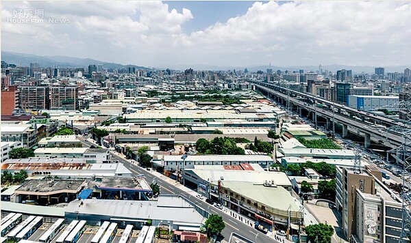 蘆洲南北側空拍圖。照片新北市城鄉局提供