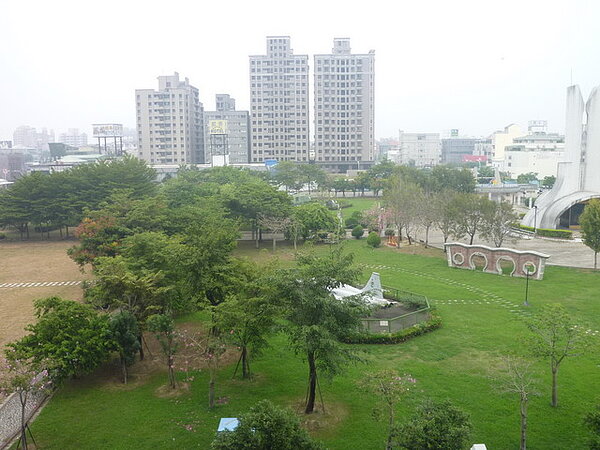 盧宥辰 青田5B 三宅概念「巨棒」連線 「台中小天母」11期已成熱門休閒好宅區