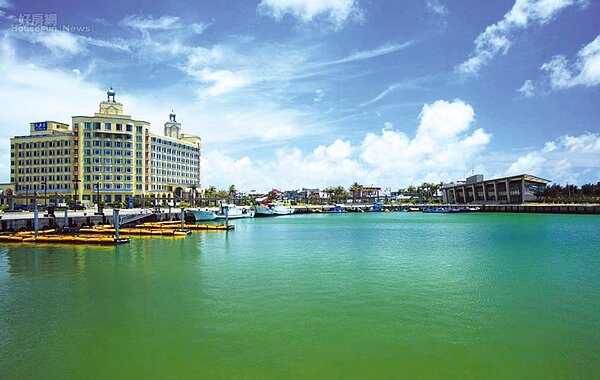 墾丁泊逸渡假酒店三拍，底價4.35億，較二拍打八折仍流標。圖／業者提供