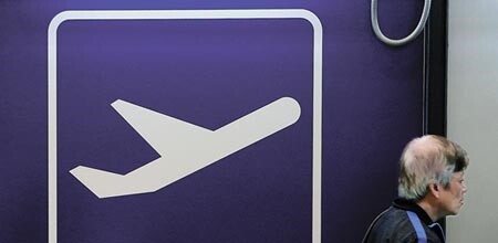 航空旅遊業今年不太平,2月、6月罷工事件後,本月還有香港機場癱瘓事件,接下來還要面對陸客自由行暫停,團客限縮的等變數。圖/本報資料照片