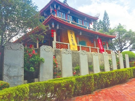 台南市文資處將提列赤崁樓「贔屭碑」為國寶。記者曹婷婷攝