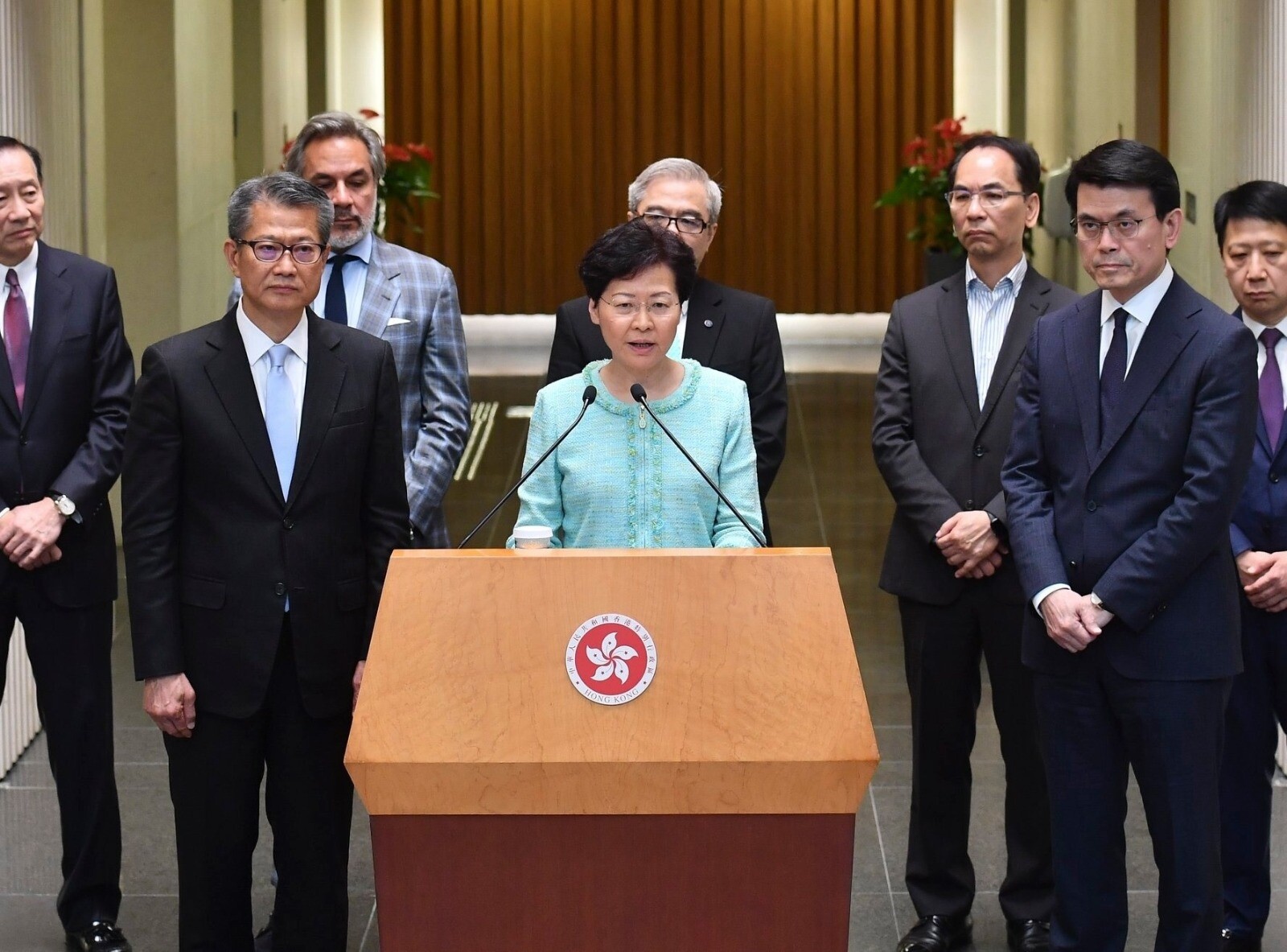 香港特首林鄭月娥和商人會面表示，她已引起「不可原諒的混亂」，若可以選擇她會辭職。摘自林鄭月娥官方粉絲專頁