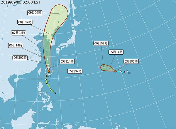 第13號颱風玲玲過去移動速度偏慢，未來將逐漸加速通過臺灣東方外海，之後朝韓國方向前進。圖／取自中央氣象局官網