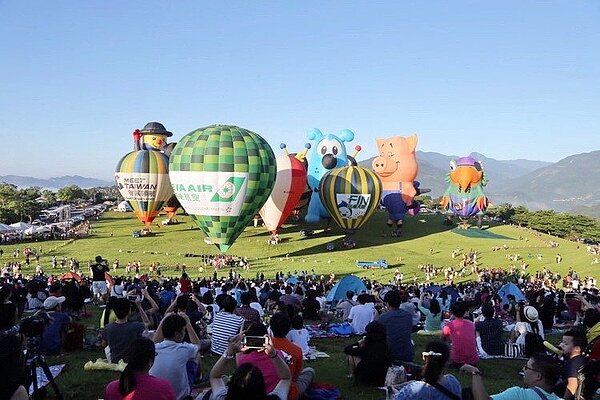 台東縣獲得DailyView網路溫度計評定為「國人推薦外國人來台十大必去景點」第三名，前二名是台北市101及西門町，即台東是國人認為台北市之外，全台最值得一遊的地方。圖／本報資料照片