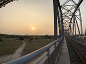 國慶煙火在屏東　「這一天」搶先看試放3分鐘