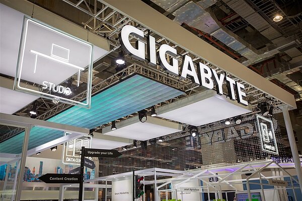 台商回台投資再添6案，其中，全球板卡三巨頭之一的技嘉科技規劃短期將投資近8億元，中長期則將增建二期智慧型工廠，維持營運成長。圖／取自臉書GIGABYTE official