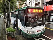 汐止-台北101、蘆洲-南港　2線跳蛙公車明上路