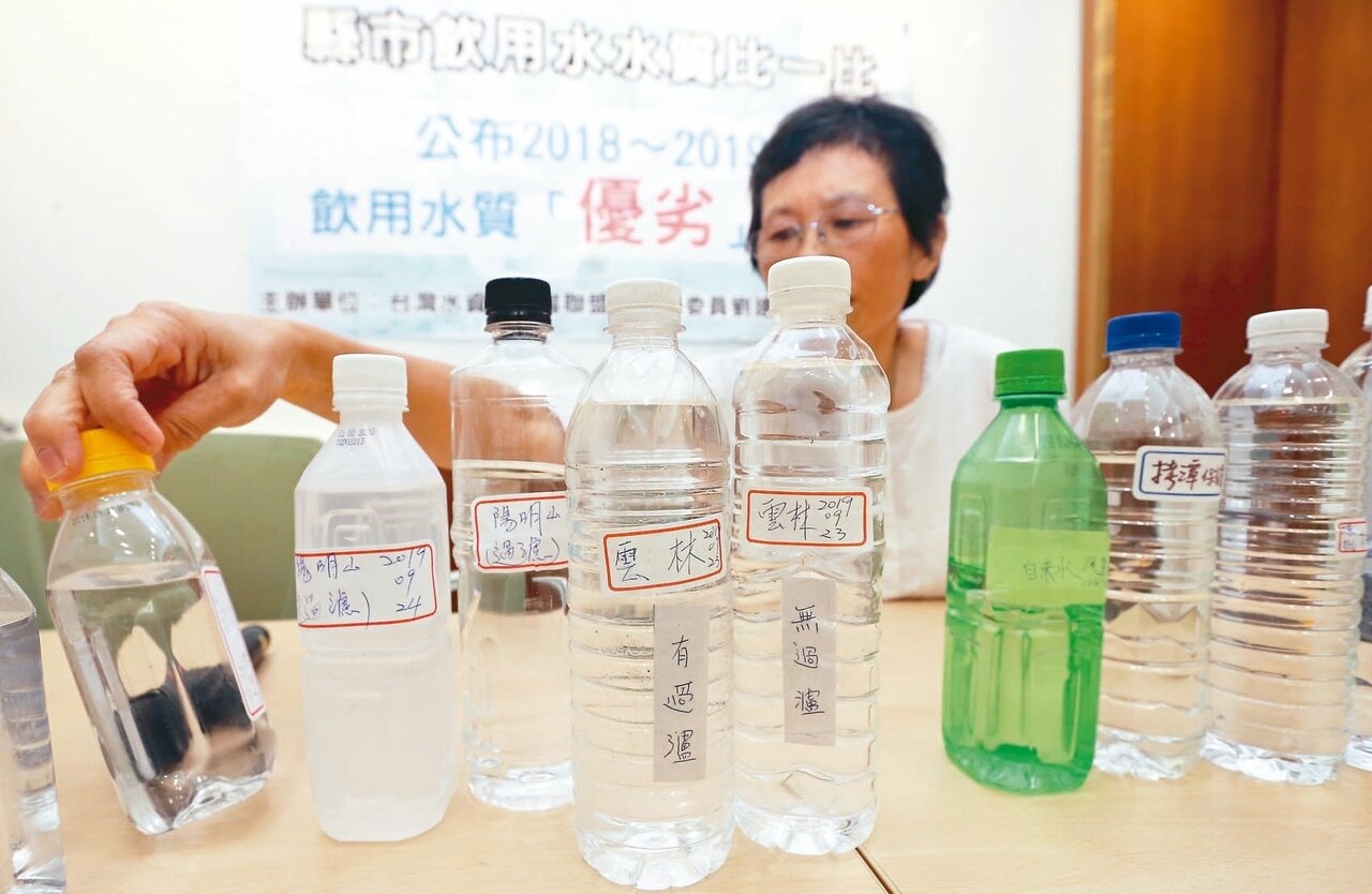 台灣水資源保育聯盟進行水質評比,北部縣市水質較佳,高雄、彰化、雲林、屏東等縣市水質較不好。 記者曾學仁/攝影