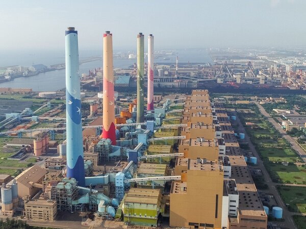 台中火力發電廠規劃新增2部燃氣機組，恐將成為世界最大火力電廠。圖／台中市政府提供